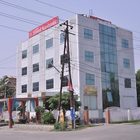 Hotel Samrat Kaushambi Ghaziabad Esterno foto
